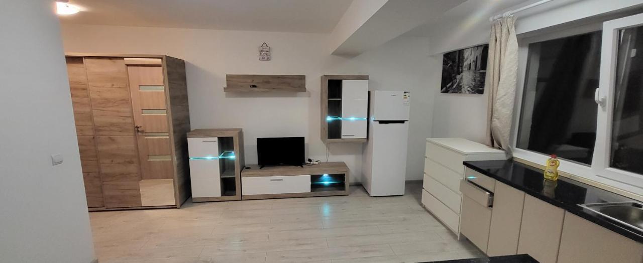 Studio 32 Bulevardul Oltenia Craiova Dış mekan fotoğraf