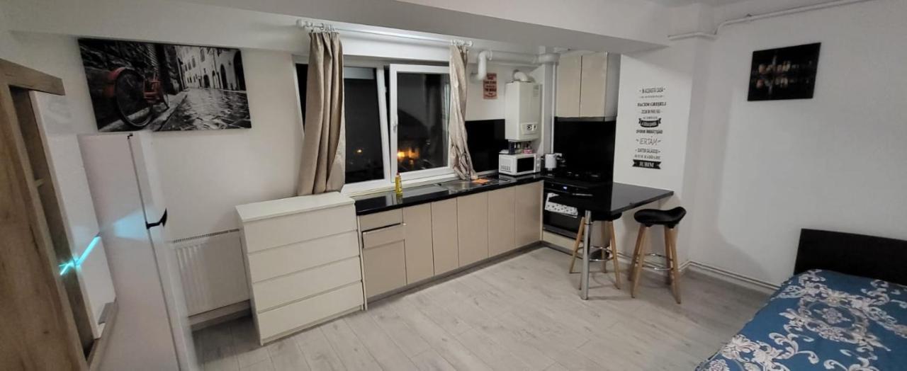 Studio 32 Bulevardul Oltenia Craiova Dış mekan fotoğraf